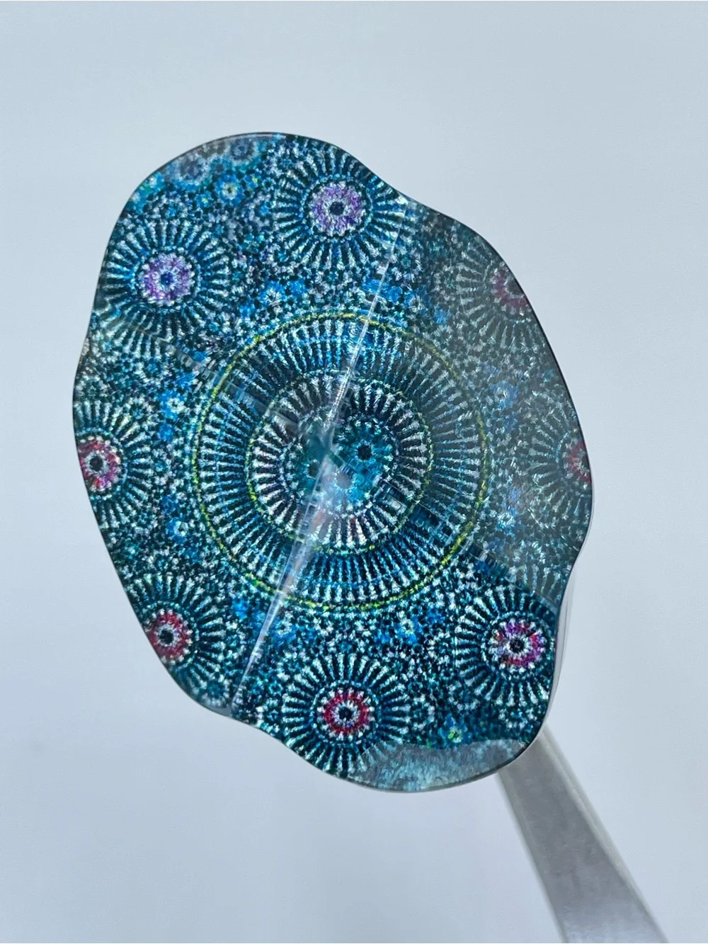 Unsigned eye catching